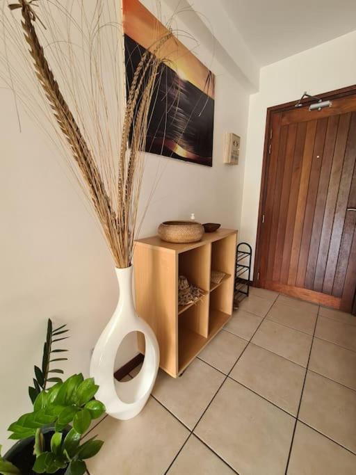 Farerei Appartement Spacieux, Equipe Et Confortable Faaa Exterior photo